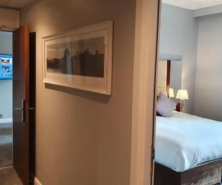 Shearwater & Hotell