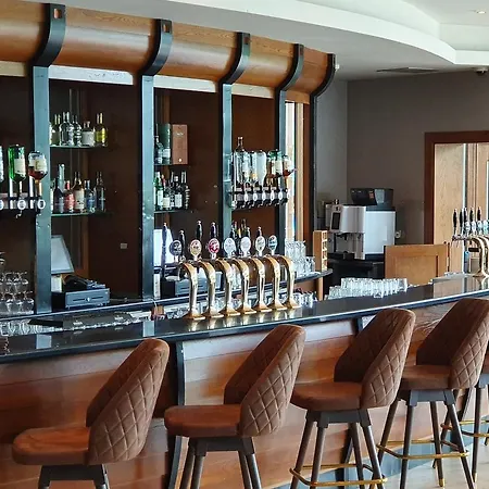 Shearwater & Hotell Ballinasloe
