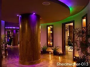 ホテル Shearwater &
